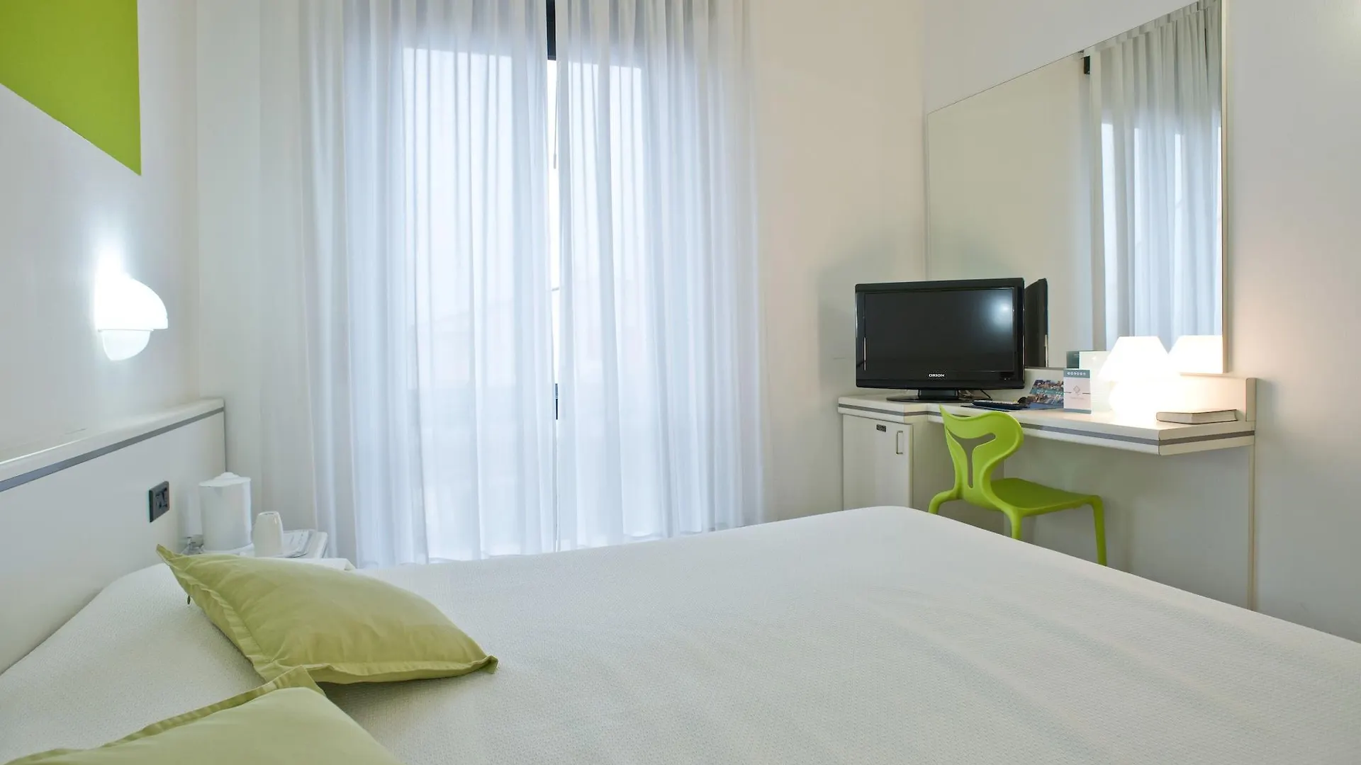 Hotel Bareta Caldiero 3*,